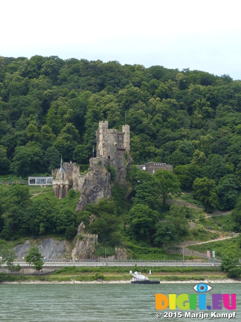 FZ017725 Rheinstein Castle